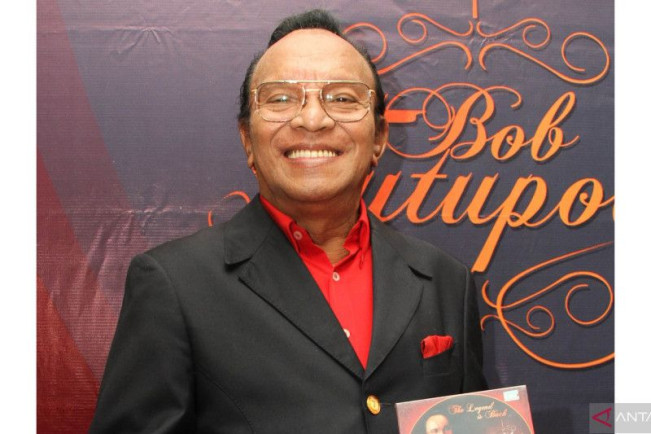 Penyanyi Legendaris Bob Tutupoly Meninggal Dunia