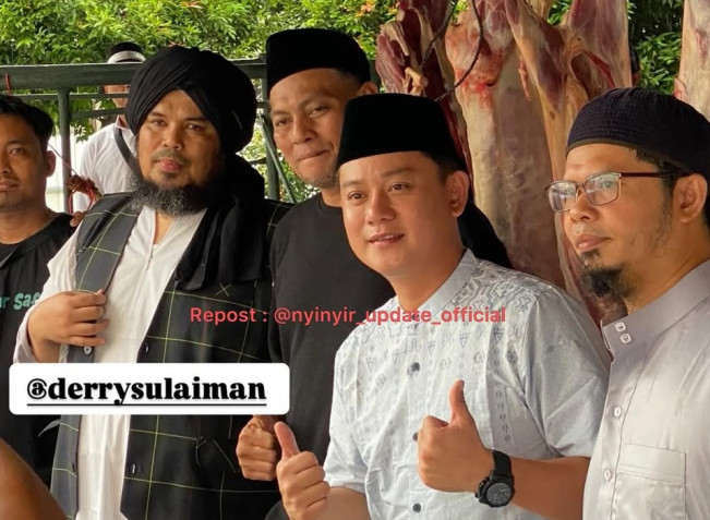 Chef Bobon Santoso Mualaf Dibimbing Ustaz Derry Sulaiman