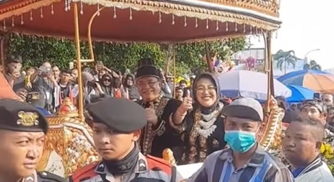 Biodata dan Agama Atik Kusdarwati, Istri Bupati Pati Sudewo Kena Imbas Disoraki Warga Saat Kirab