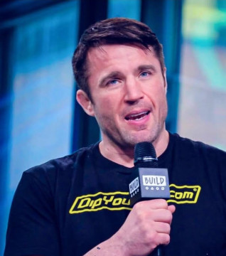 Mantan petarung UFC, Chael Sonen sebut Islam Makhachev cemen. [Instagram]