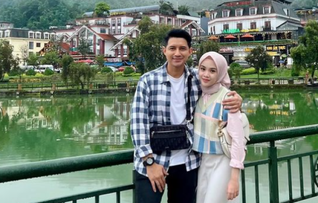 Kapok? Warganet Rame-rame Unfollow Chand Kelvin Gegara Unggah Foto Bareng Agus Salim: Mohon Maaf Sebesar-besarnya...