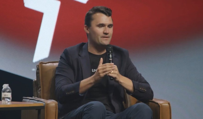 Seorang Pria Ditangkap Terkait Penembakan Loyalis Trump Charlie Kirk, Siapa Terduga Tersebut?
