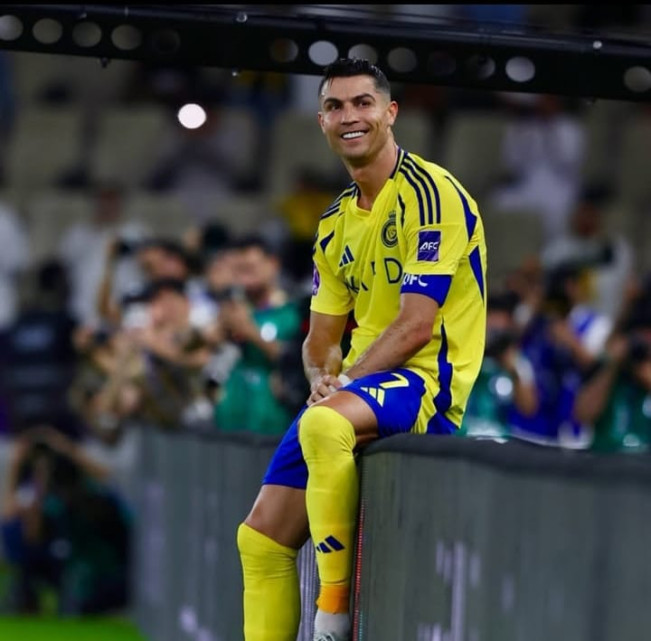 Christiano Ronaldo mengakhiri kontraknya bersama AL Nassr dan akan melanjutkan karir sepakbolanya bersama klub lain. [Instagram]