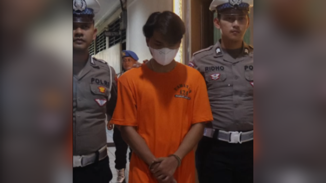 Tampang Christiano Tarigan Diduga Anak Direktur Operasional FIF Group Berbaju Tahanan, Tersangka Penabrak Argo