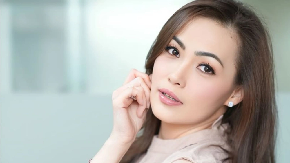 Pernah Jadi Ibu Sambung, Ini Kata Christy Jusung Soal Rumor Sabrina Alatas Selingkuhan Hamish Daud