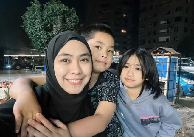 Tak Gunakan Kerudung, Anak Oki Setiana Dewi Jadi Sasaran Netizen