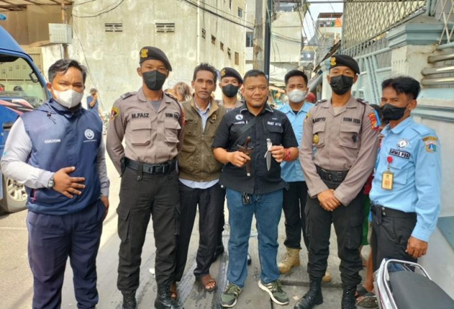 Polisi Amankan ODGJ Bawa Sajam di Tambora
