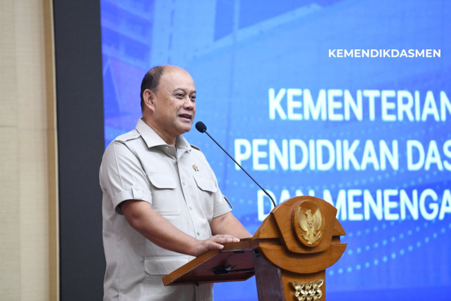 Biodata dan Agama Dadan Hindayana, Kepala BGN yang Bilang Jumlah Siswa Keracunan Masih Kecil