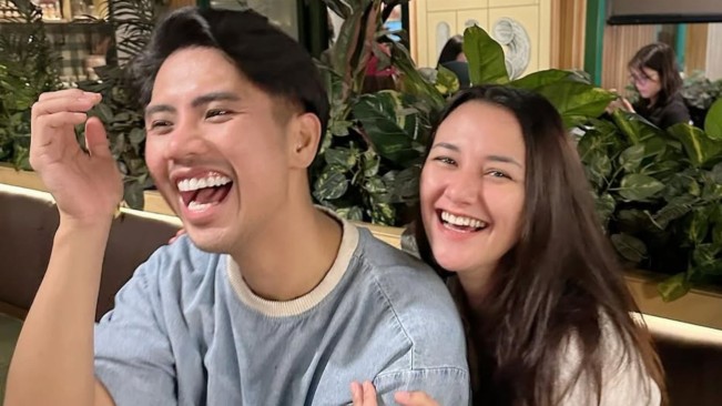 Dahlia Poland Gugat Cerai Fandy Christian, Ricky Cuaca Langsung Diserbu Wartawan