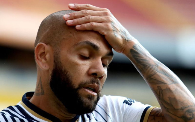 Dani Alves Ditangkap Polisi Katalunya Terkait Pelecehan Seksual