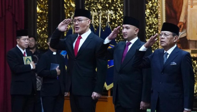 Perbandingan Gaji Deddy Corbuzier Sebagai Letkol Tituler dan Stafsus Menhan, Mana yang Lebih Besar?