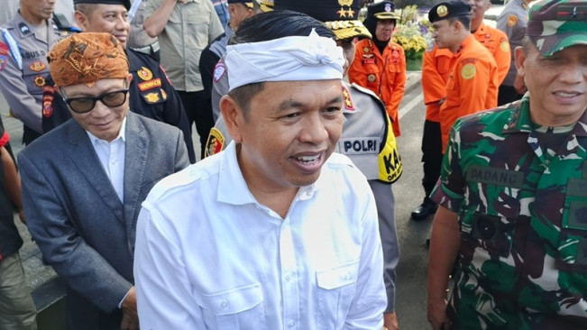 Mengenal Totopong, Ikat Kepala Khas Sunda yang Dipakai Dedi Mulyadi Viral Diroasting Komika Fito Ditapradja