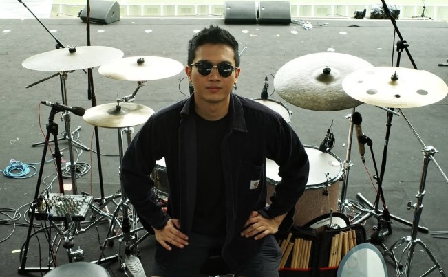 Bukan Kaleng-Kaleng, Ternyata Suami Eva Celia Berasal dari Keluarga Seniman Ternama