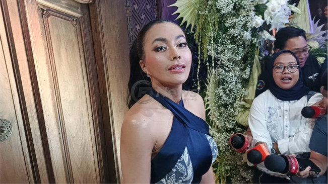 Denada Masih Rahasiakan Oplas Hidung ke Anak, Kenapa?