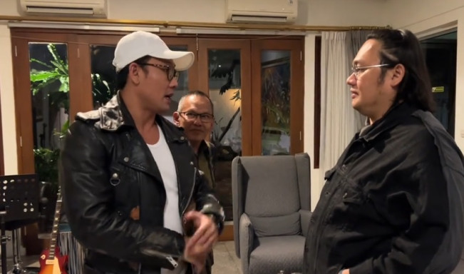 Video Adu Mulut Denny Soemargo Vs Farhat Abbas Durasi 12 Menit, Endingnya Anyeb