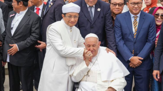Sebelum Meniggal Dunia, Ini Momen Hangat Paus Fransiskus Saat Mengunjungi Masjid Istiqlal