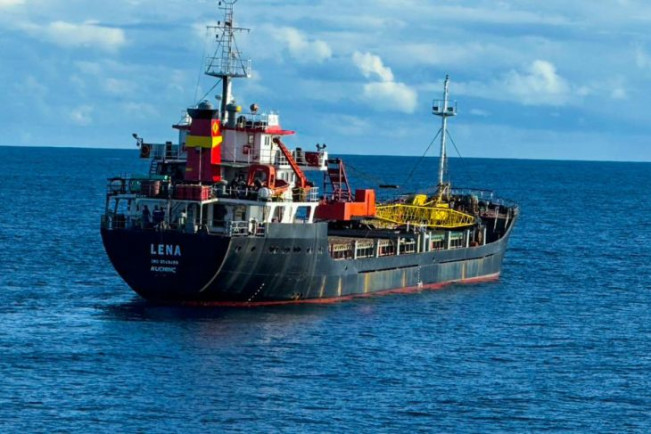 Kapal MV Lena Alami Kerusakan di Laut Natuna Utara