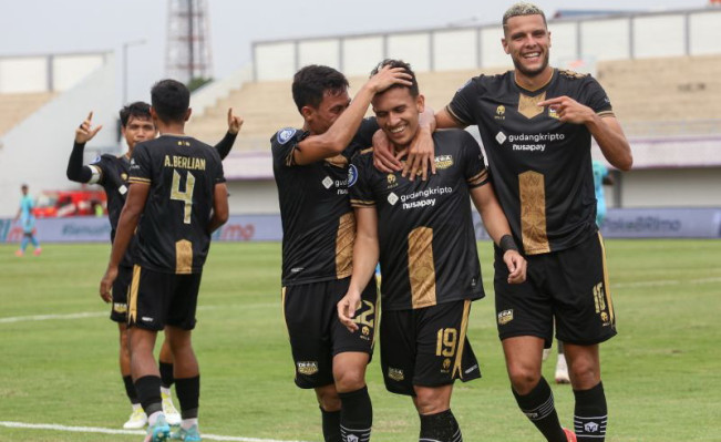Dewa United Pimpin Klasemen Sementara Liga 1
