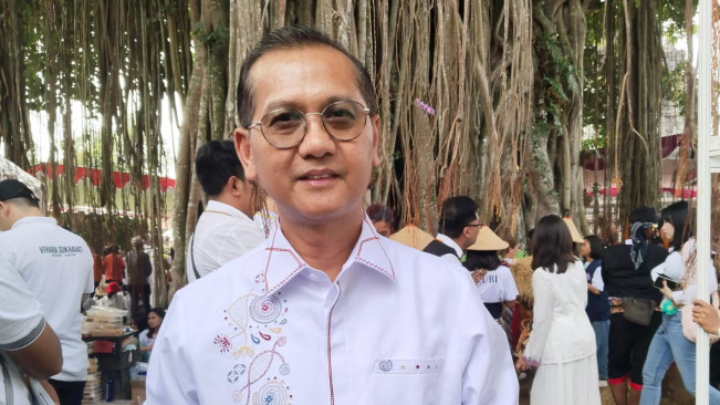 Pawai Waisak : Teguhkan Batin, Jalankan Ajaran Buddha