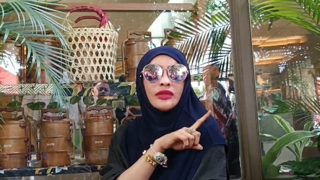Dokter Detektif Tuding Strategi Licik Fitri Salhuteru Terkait Akun Media Sosial