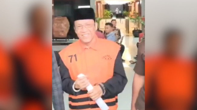 Eks Wamenaker Pakai Peci Usai Diperiksa KPK Sebut sebagai Sebuah Simbol, Apa Maksudnya?