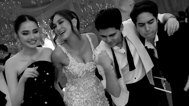 Bukan Mesin Kopi, Ini Suvenir yang Dicari El Rumi di Resepsi Luna Maya dan Maxime Bouttier