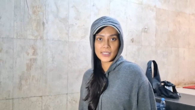 Hamil 9 Bulan Tanpa Suami, Erika Carlina Pasrah Dihujat