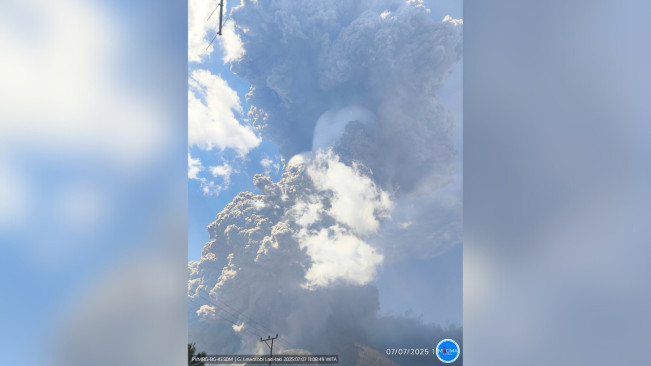 Erupsi Gunung Lewotobi Laki-Laki, Warga Diimbau Pakai Masker di Luar Rumah