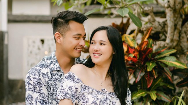 Di Tengah Perceraian, Eza Gionino Tetap Ucapkan Selamat Ulang Tahun untuk Istri