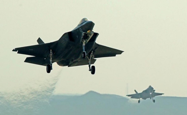 Iran Klaim Tembak Jatuh 4 Jet Tempur F-35 Israel