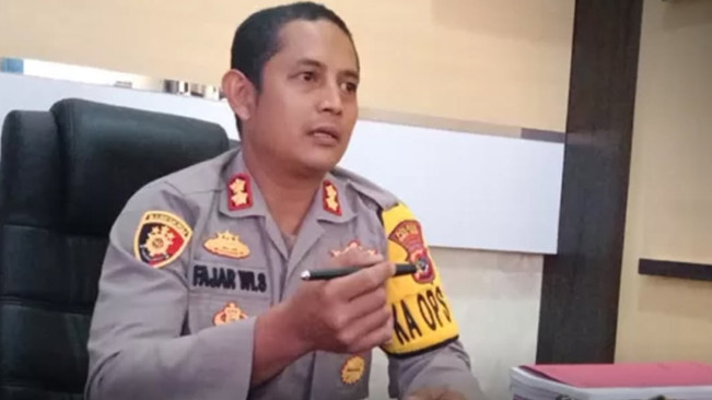 Terungkap! 'Dosa' AKBP Fajar Eks Kapolres Ngada, Cabuli Bocah hingga Pakai Narkoba