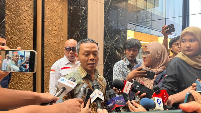 Wamendikdasmen, Fajar Riza UI Haq ungkap pemerintah berkomitmen untuk merevitalisasi sekolah rusak (28/5) [FTNews]