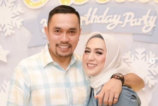 Fakta di Balik Foto Ahmad Sahroni dan Asrilia Kurniati, Benarkah Ada Hubungan Khusus?