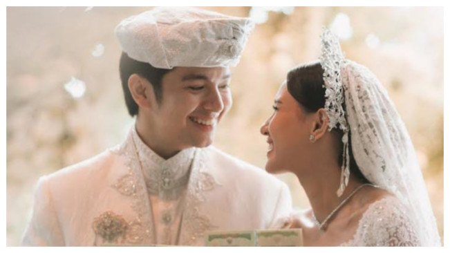 Foto-foto Pernikahan Angga Yunanda Bersama Shenina Cinnamon