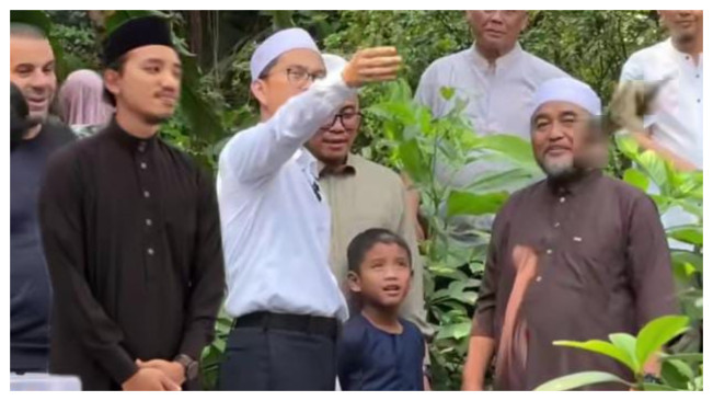 Biodata dan Agama Irfan Ghafur Komika dan Konten Creator yang Viral Karena Video Selalu Bersandig Dengan Artis