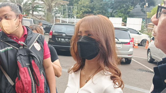 Uang Fuji Digelapkan Agensi, Kekasih Verrell Bramasta Resmi Lapor ke Polda Metro
