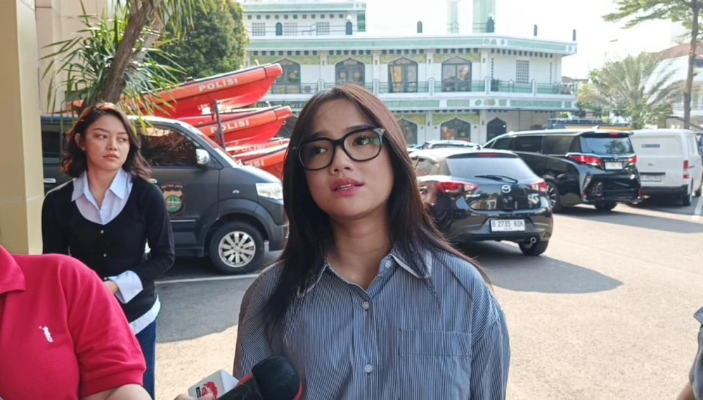 Sakit Hati, Fuji Laporkan Admin yang Diduga Gelapkan Dana Lebih dari Rp1 Miliar