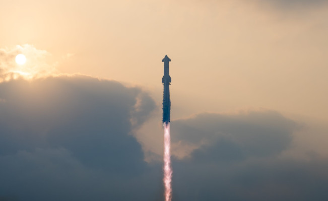 Uji Penerbangan Starship ke-4 Berujung Sukses Besar!