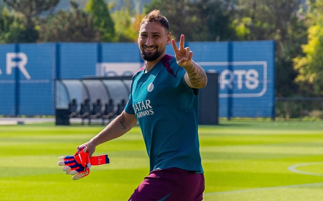 Siapa Gianluigi Donnarumma? Alami Cedera Serius di Wajah Usai Kena Hantam Studs Sepatu Lawan