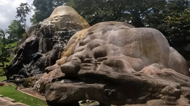 Mengenal Satu-satunya Gunung yang Ada di Kecamatan Parung Bogor, Punya Firdaus Oiwobo?