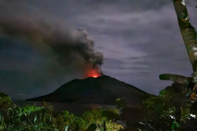 Gunung Ruang Siaga, 838 Orang Mengungsi