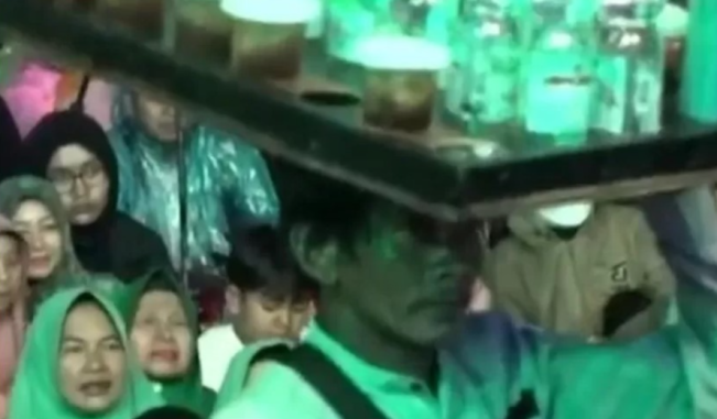 Moncer Lewat 'Jalur Langit', Ini Deretan Rezeki Nomplok Pak Sunhaji Setelah Diejek Gus Miftah