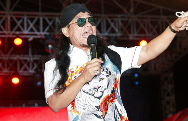 Klarifikasi Lengkap Gus Miftah soal Video Toyor Kepala Istri
