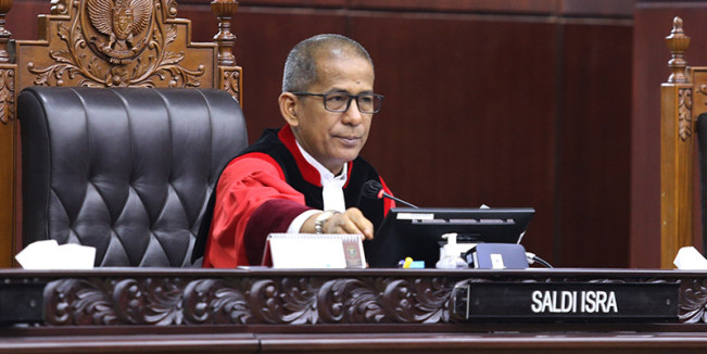 Hakim Saldi Isra Singgung Soal "Keranjang Sampah" di MK