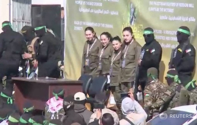 Empat Sandera Perempuan Israel yang dibebaskan Hamas Tiba di Israel