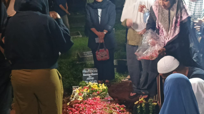 Jenazah Hamdan ATT Dimakamkan Saat Langit Sudah Gelap: Seperti Orang Tidur