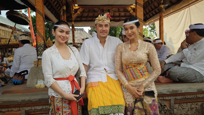 Rayakan Nyepi 2025, Happy Salma Ikut Arak Ogoh-ogoh di Bali