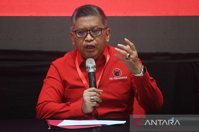 Hasto Sebut Pemanggilan Gibran akan Dijadwalkan Ulang