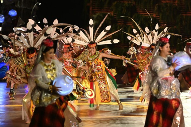 Jokowi-Puan Jabat Tangan saat "Welcoming Dinner" WWF, Pertanda Islah?