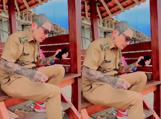 Kades Hoho Alkaf peduli dengan warga meski penampilannya penuh dengan tato. [Instagram]